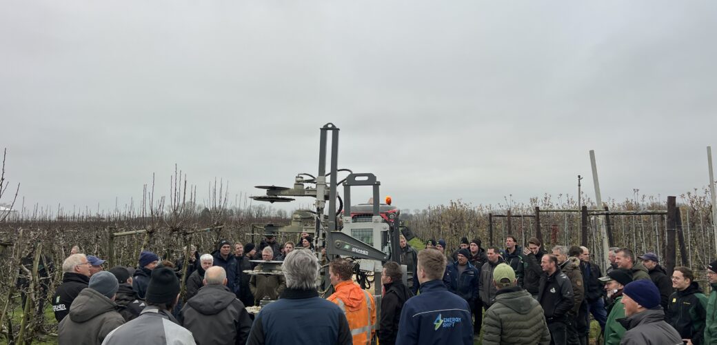 Veel aandacht voor demonstratie mechanisch snoeien